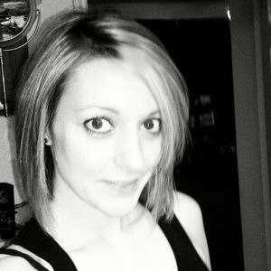 Meet your Posher, Courtney